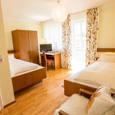 Hotel Landgasthof Sonne Roettingen