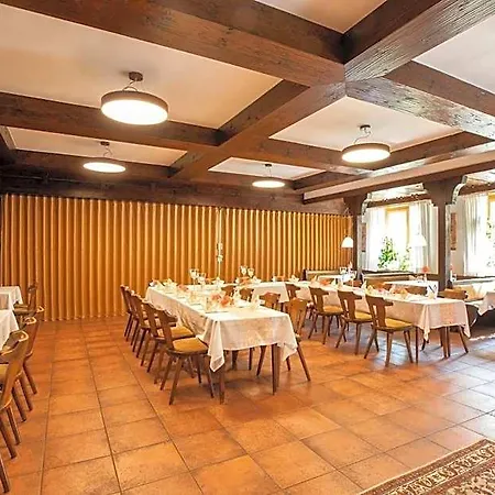 Landgasthof Sonne Roettingen 3*